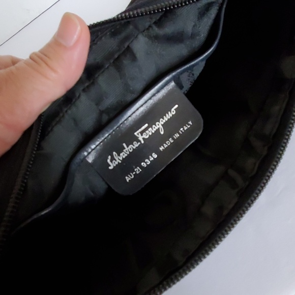 Salvatore Ferragamo Small Shoulder Bag - Picture 6 of 9